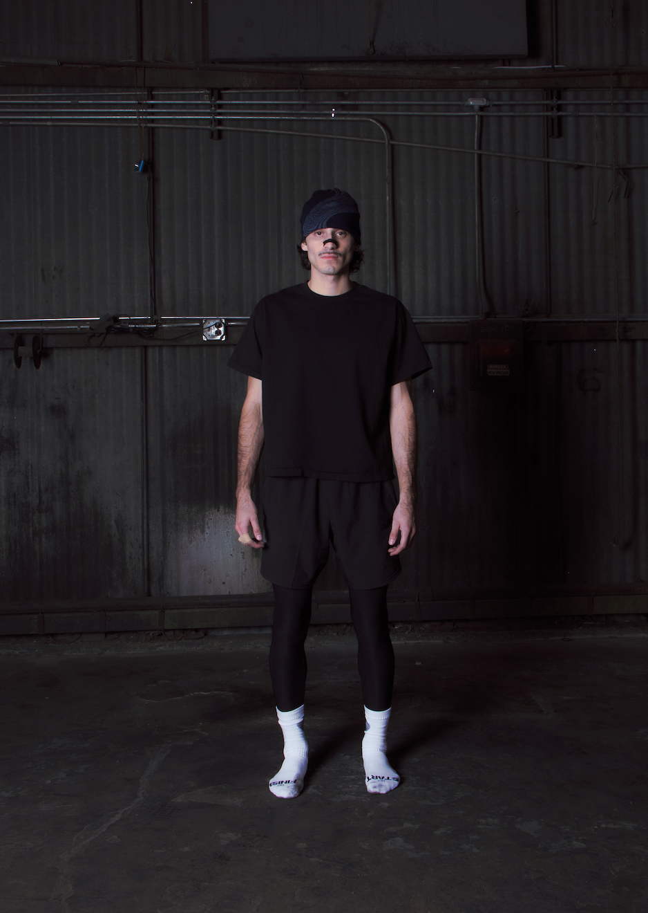 BASIC TEAM TEE (BLACK)