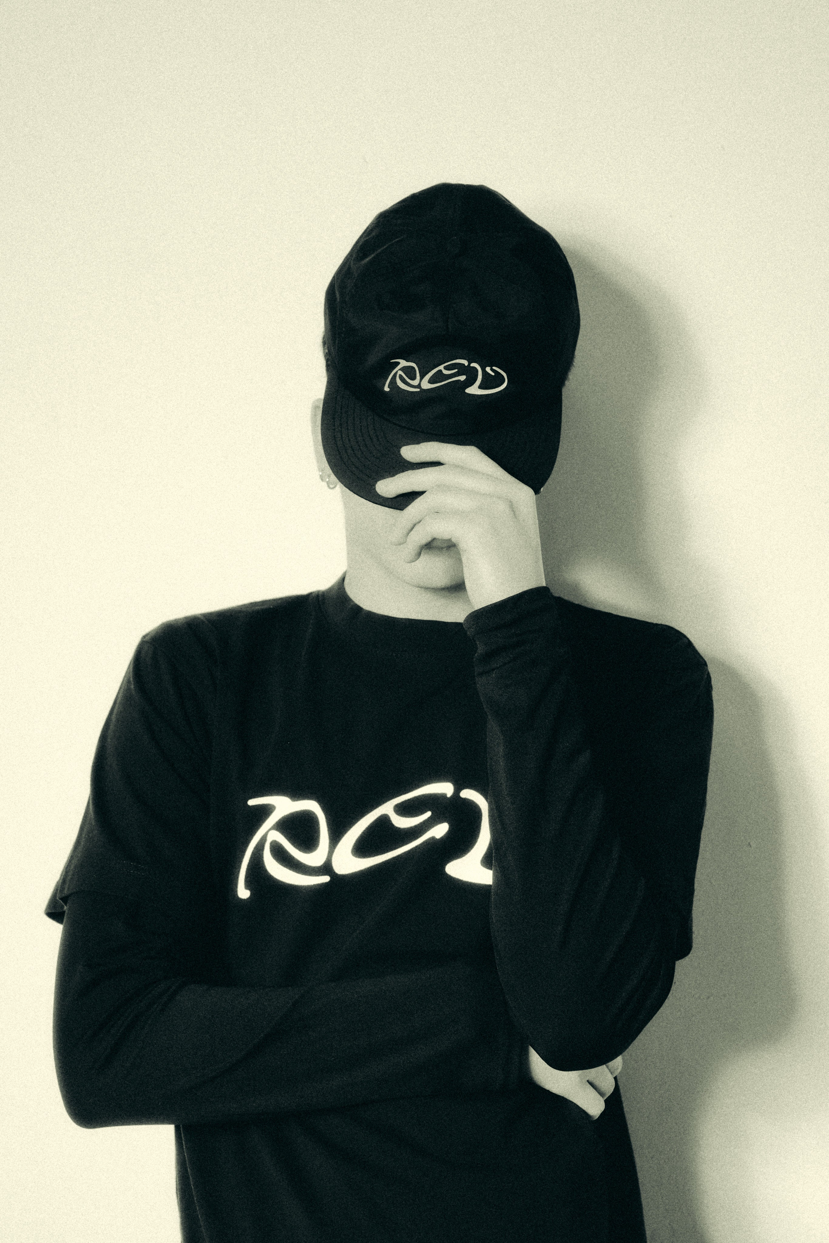 WAVE TEE (BLACK) – REV ATHLETICS